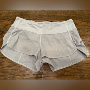 Lululemon Light Gray Speed Up Shorts Size 6 | Lined Zip Pocket